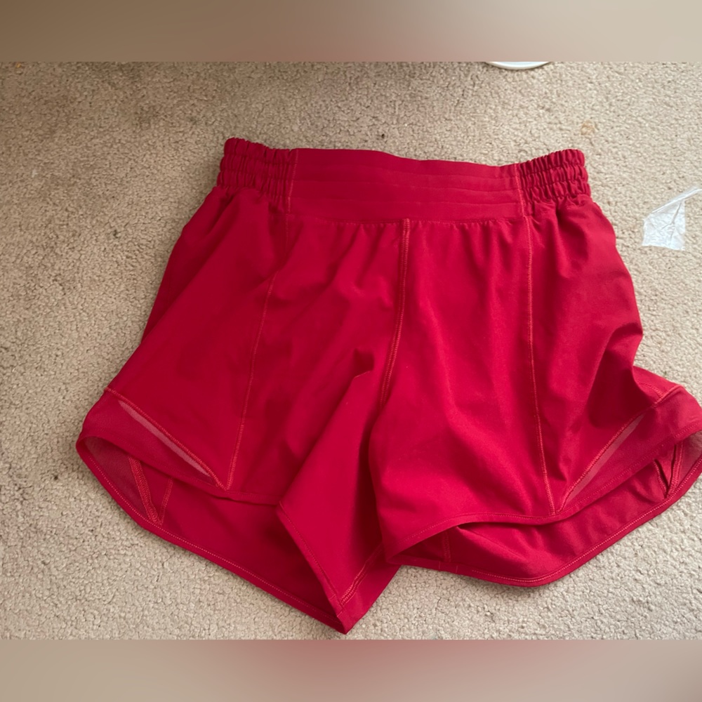 Red lulu lemon align shorts// never worn
